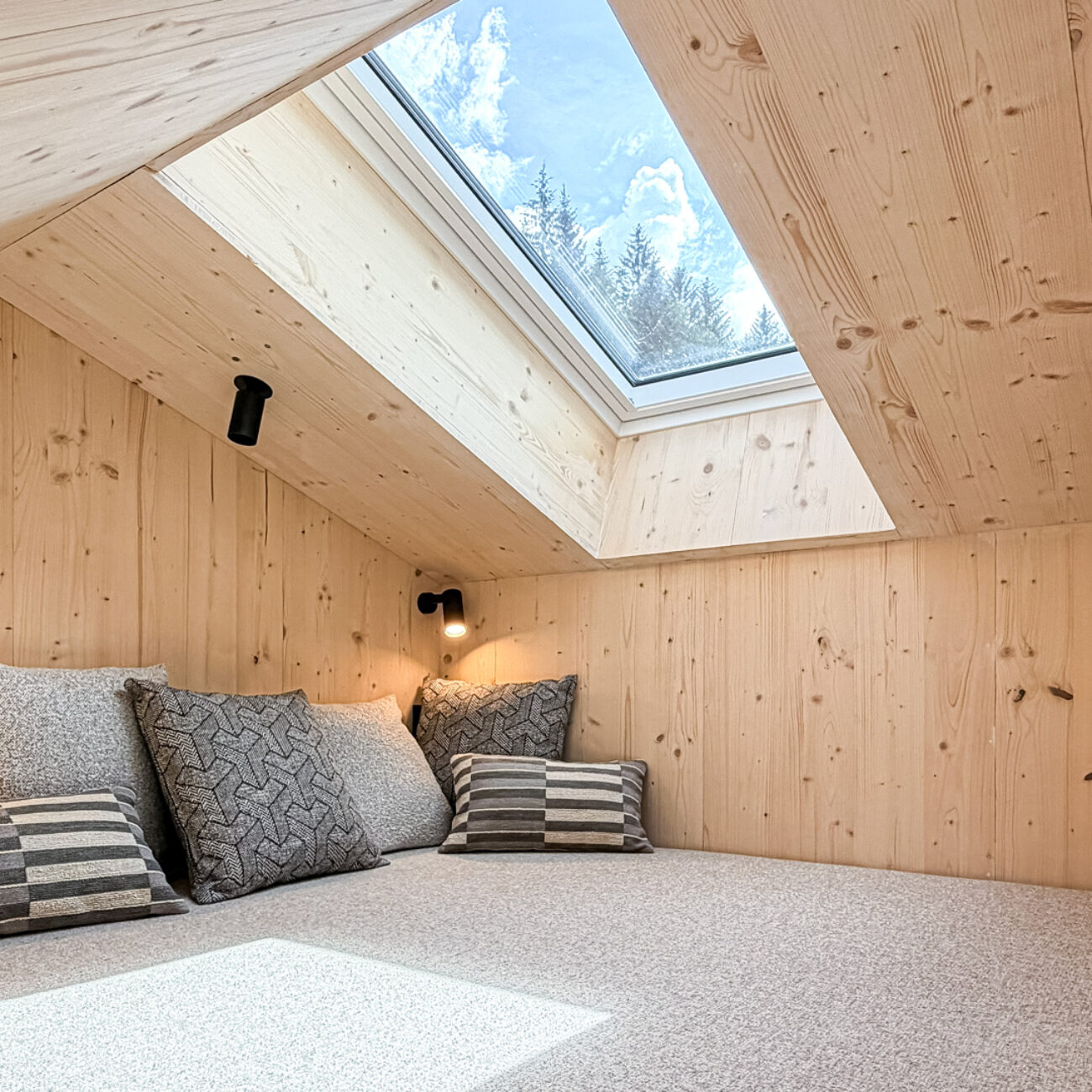 tinyhouse-innenraum-loftbett